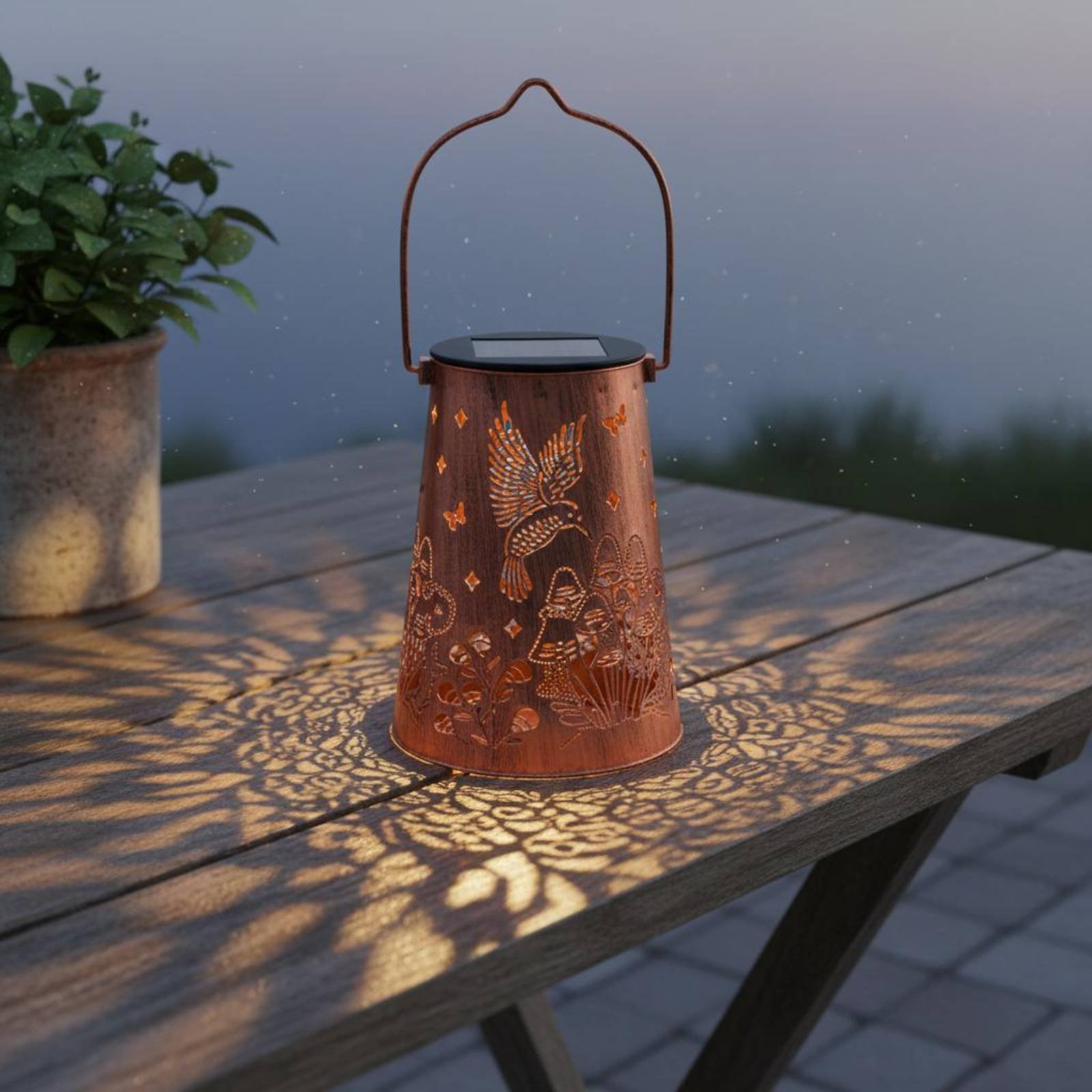 Floral Garden Lantern Pattern  - Hanging Outdoor Lighting recension och pris