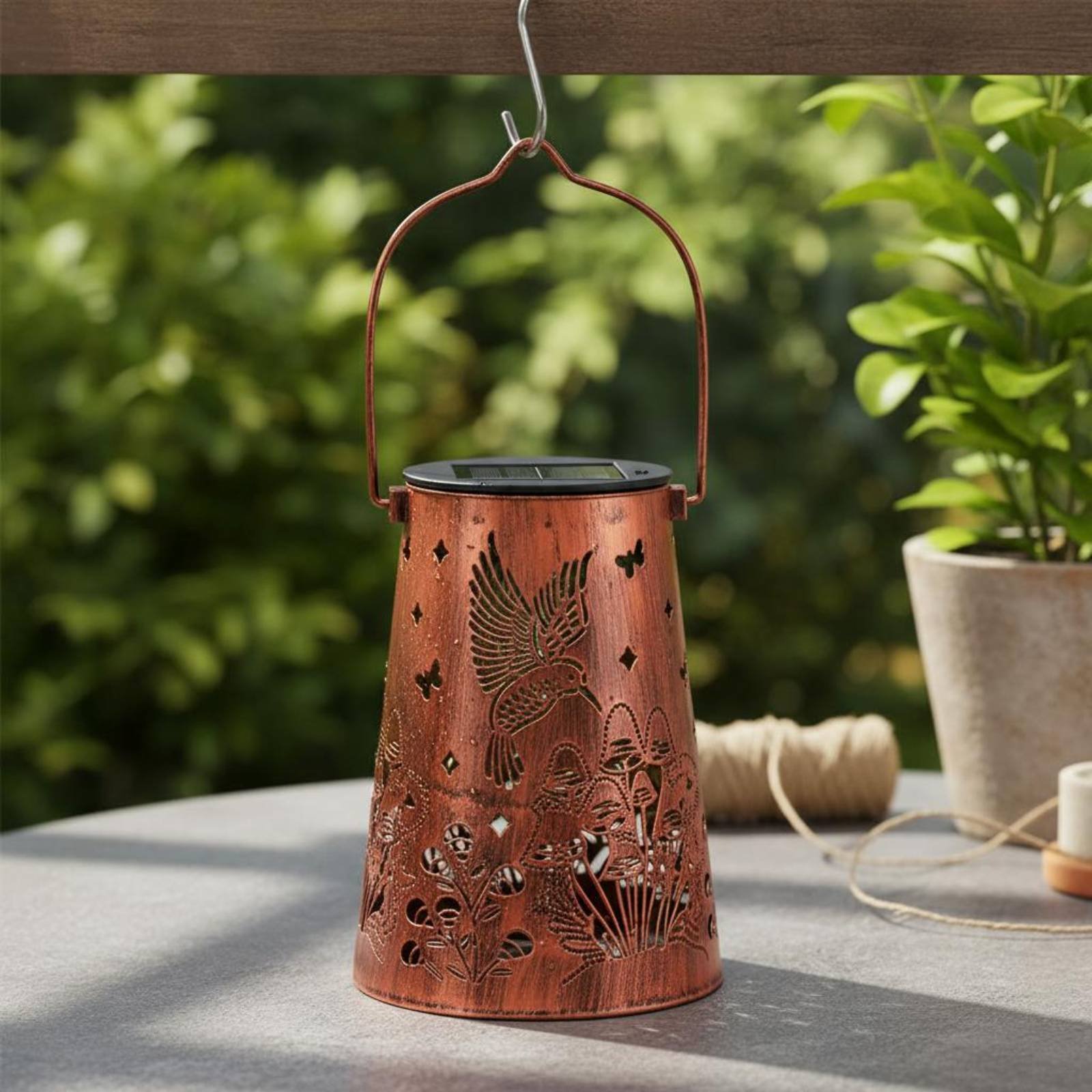 Floral Garden Lantern Pattern  - Hanging Outdoor Lighting recension och pris